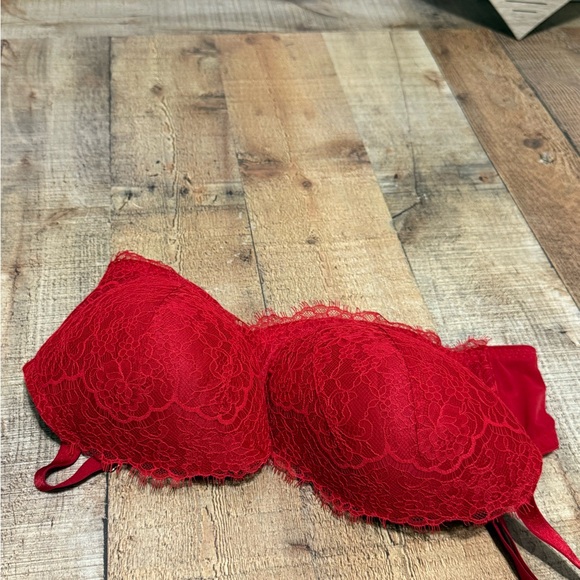 Victoria’s Secret Red Lace Dream Angels Lined Demi Bra size 40DD - Picture 5 of 11